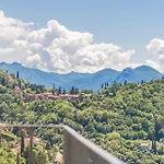 Apartament Golden View Perledo