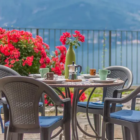 Golden View Apartman Perledo