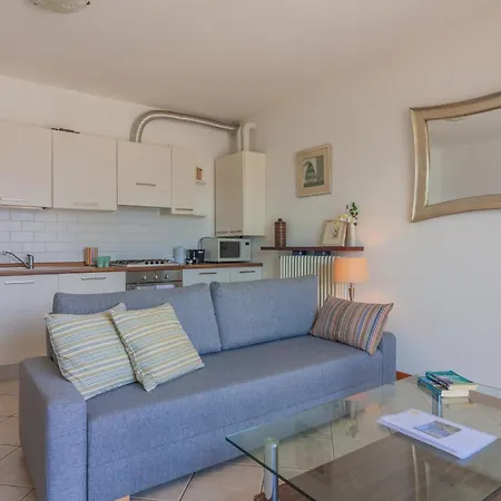 Apartment Golden View Perledo