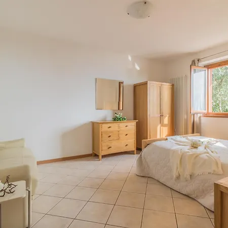 Golden View Апартаменты *